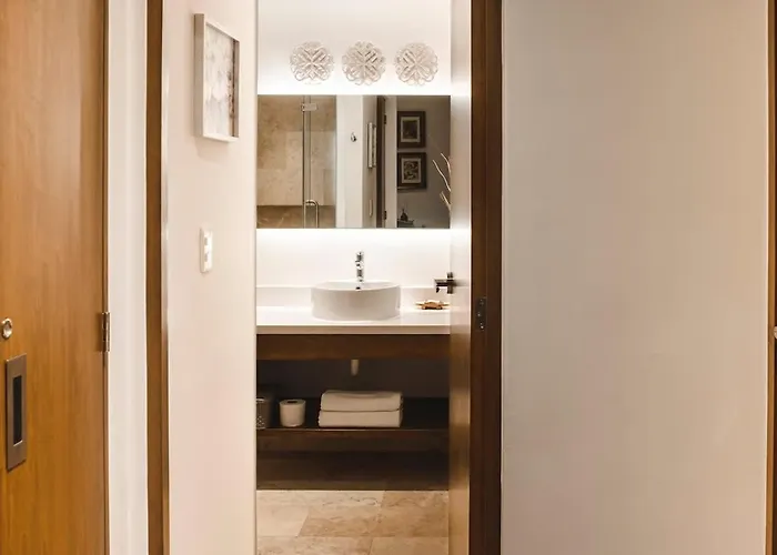 Chic 2br In Exclusive Building Ferienhaus Playa del Carmen