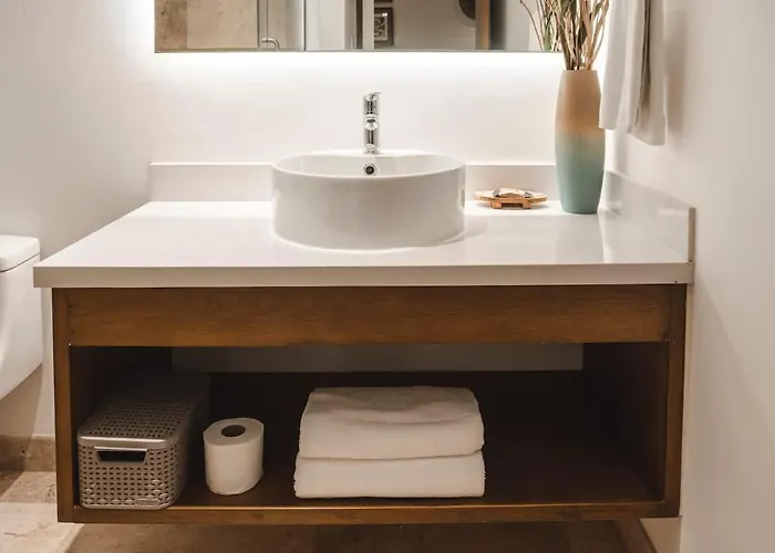 Chic 2br In Exclusive Building * Playa del Carmen